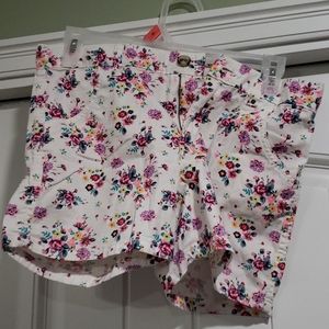 White shorts w/ flowers